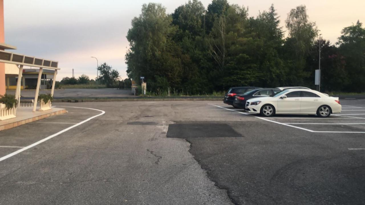 Hotel Trieste San Giórgio di Nogaro Kültér fotó